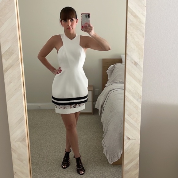 Little White Dress with gipur details. Cameo - Picture 3 of 10